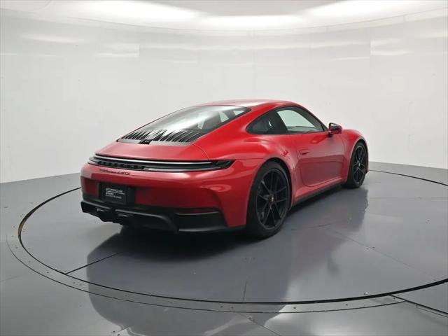 2025 Porsche 911 Carrera 4 GTS