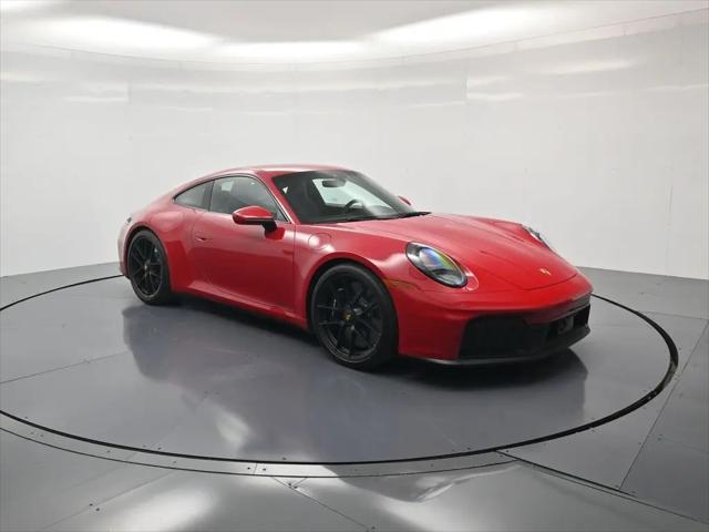 2025 Porsche 911 Carrera 4 GTS