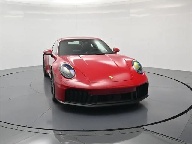 2025 Porsche 911 Carrera 4 GTS
