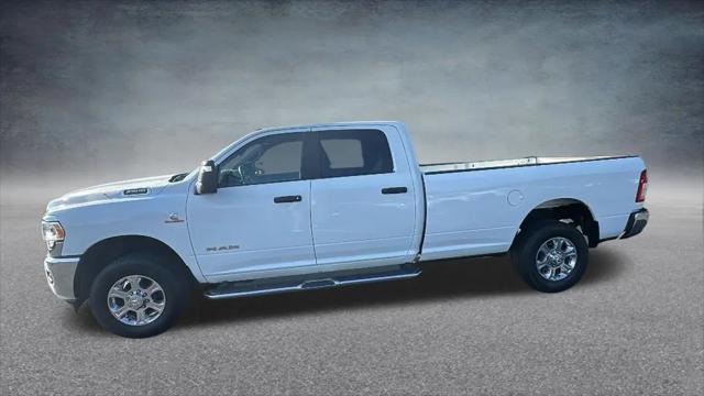 2024 Ram 3500 Big Horn Crew Cab 4x4 8' Box