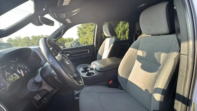 2024 Ram 3500 Big Horn Crew Cab 4x4 8' Box