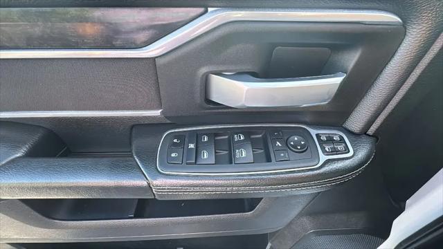2024 Ram 3500 Big Horn Crew Cab 4x4 8' Box