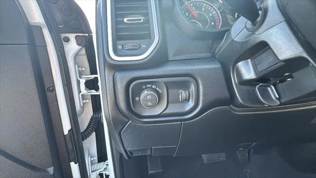2024 Ram 3500 Big Horn Crew Cab 4x4 8' Box