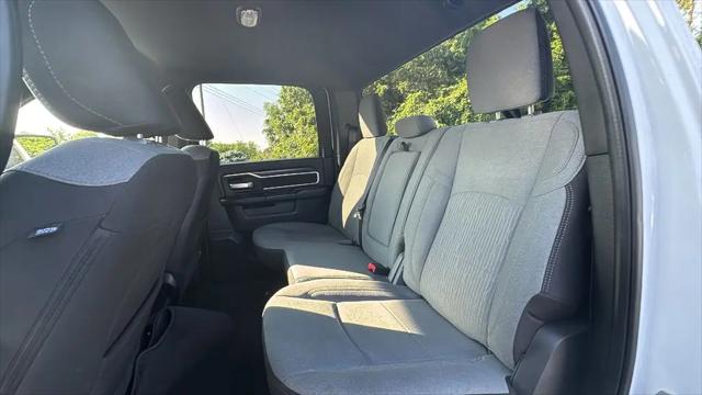 2024 Ram 3500 Big Horn Crew Cab 4x4 8' Box