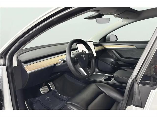 2021 Tesla Model 3 Standard Range Plus Rear-Wheel Drive