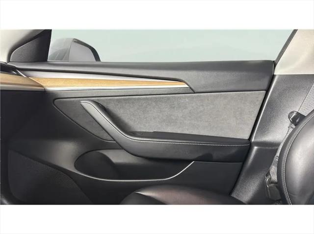 2021 Tesla Model 3 Standard Range Plus Rear-Wheel Drive