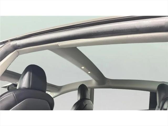 2021 Tesla Model 3 Standard Range Plus Rear-Wheel Drive