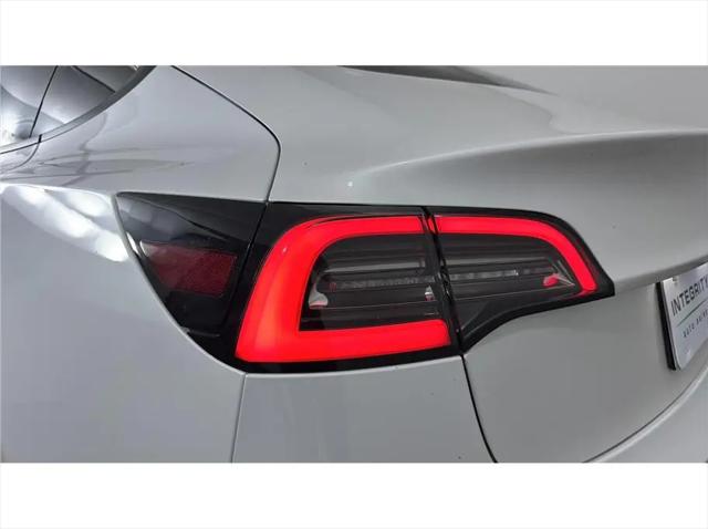 2021 Tesla Model 3 Standard Range Plus Rear-Wheel Drive