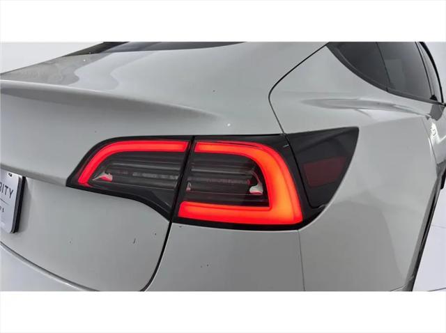 2021 Tesla Model 3 Standard Range Plus Rear-Wheel Drive