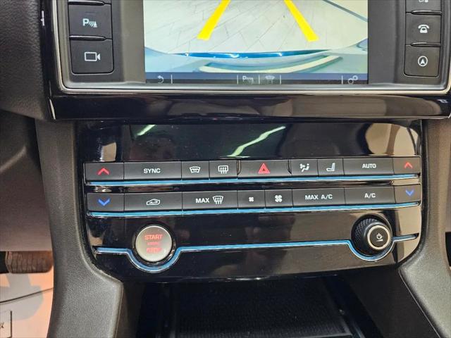 2018 Jaguar F-PACE 25t Prestige