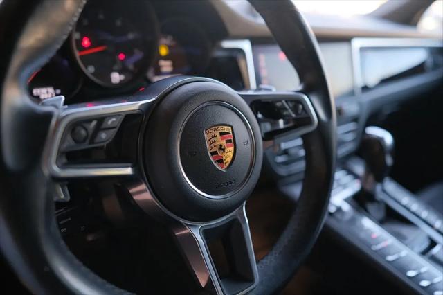 2020 Porsche Macan Macan