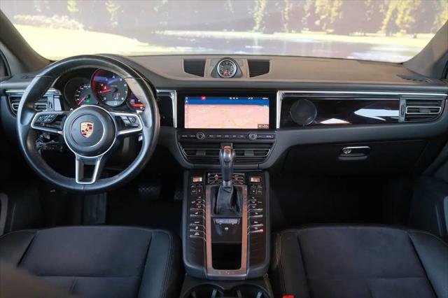 2020 Porsche Macan Macan