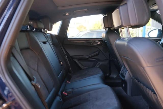 2020 Porsche Macan Macan