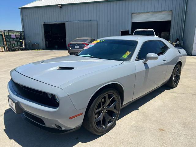 2020 Dodge Challenger SXT for sale in Dinuba, CA