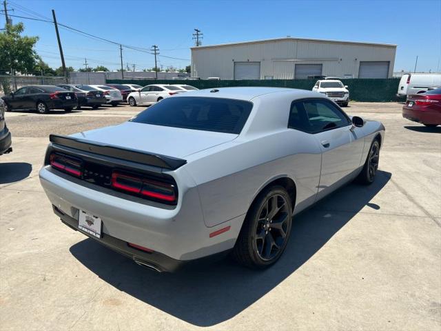 2020 Dodge Challenger SXT