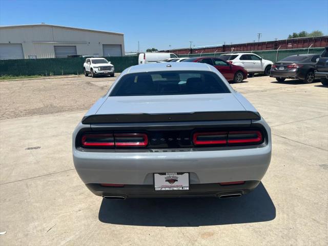 2020 Dodge Challenger SXT