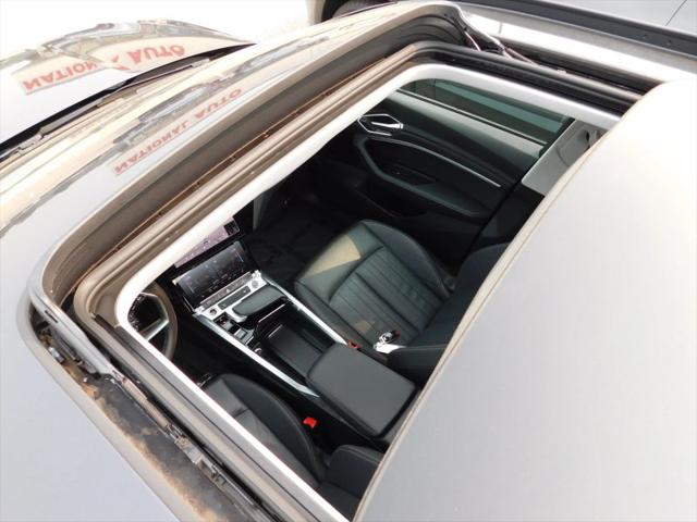2021 Audi e-tron Premium quattro