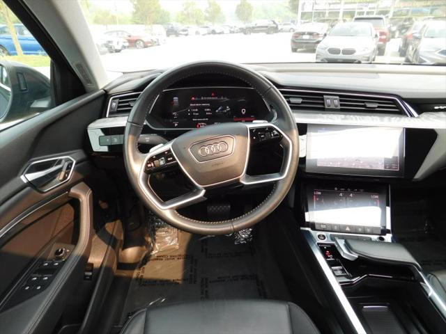 2021 Audi e-tron Premium quattro