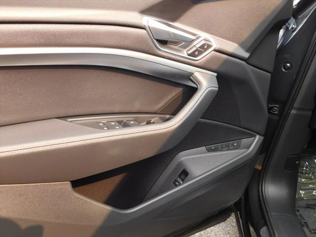 2021 Audi e-tron Premium quattro