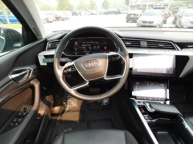 2021 Audi e-tron Premium quattro