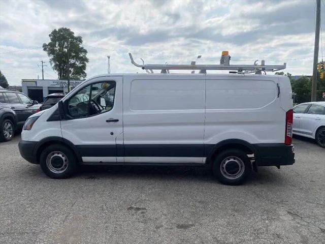 2018 Ford Transit w/60/40 Side Door w/RWB
