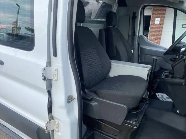 2018 Ford Transit w/60/40 Side Door w/RWB