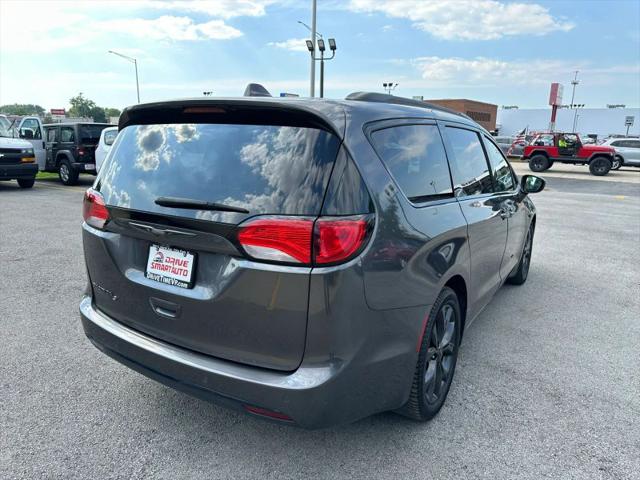 2018 Chrysler Pacifica Touring L Plus