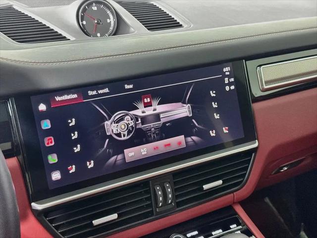 2023 Porsche Cayenne Platinum Edition