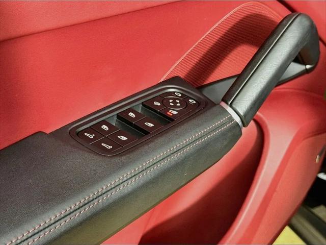 2023 Porsche Cayenne Platinum Edition