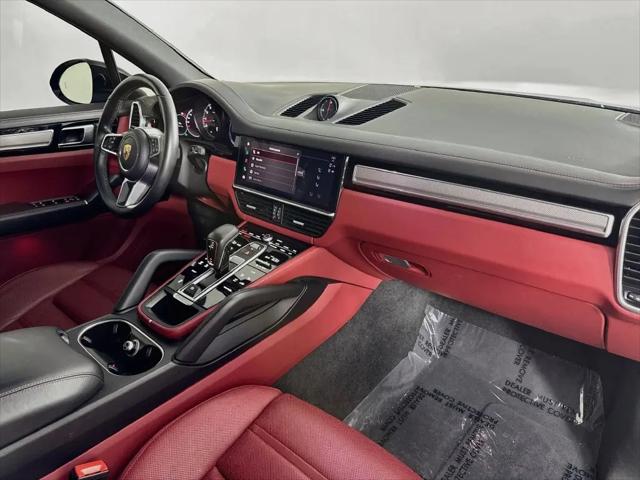 2023 Porsche Cayenne Platinum Edition