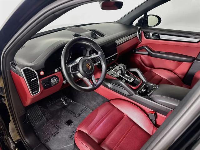 2023 Porsche Cayenne Platinum Edition
