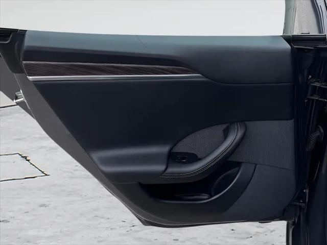 2022 Tesla Model S Dual Motor All-Wheel Drive