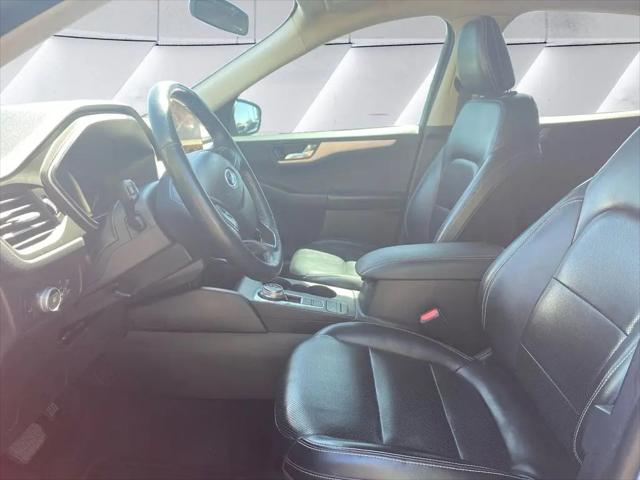 2020 Ford Escape SEL