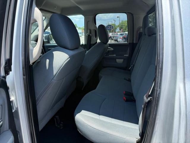 2017 Ram 1500 SLT Quad Cab 4x2 64 Box