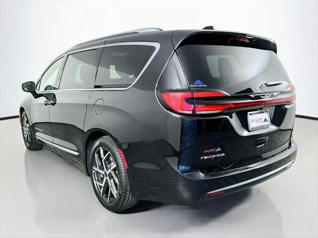 2027 Chrysler Pacifica Pinnacle