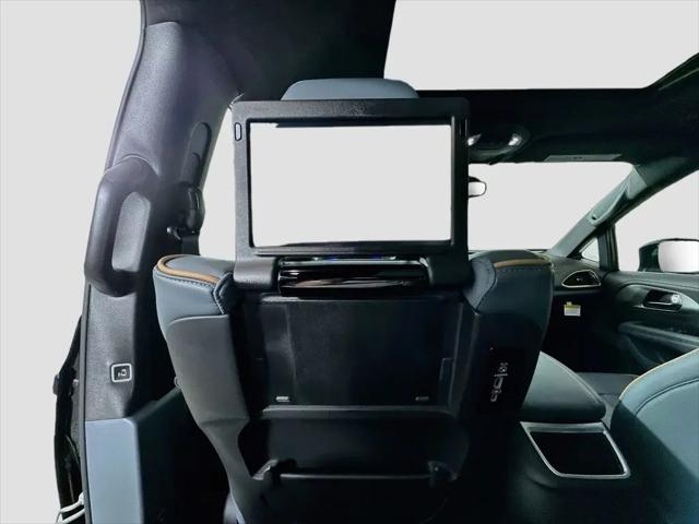 2027 Chrysler Pacifica Pinnacle