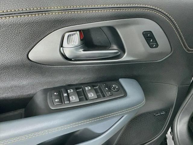2027 Chrysler Pacifica Pinnacle