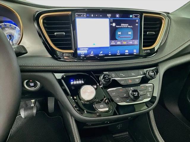 2027 Chrysler Pacifica Pinnacle