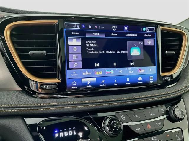 2027 Chrysler Pacifica Pinnacle