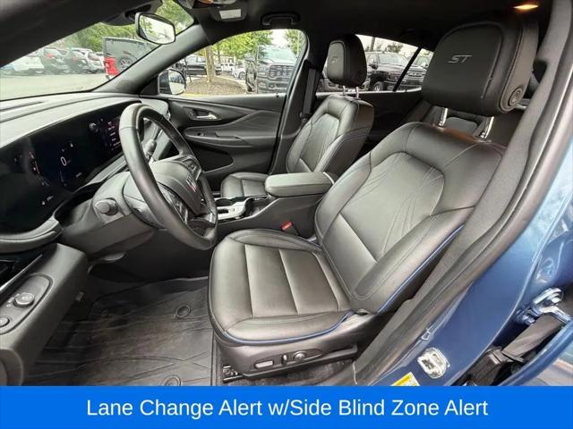 2024 Buick NV Sport Touring FWD
