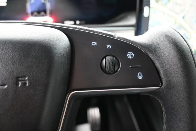 2023 Tesla Model X Plaid Tri Motor All-Wheel Drive
