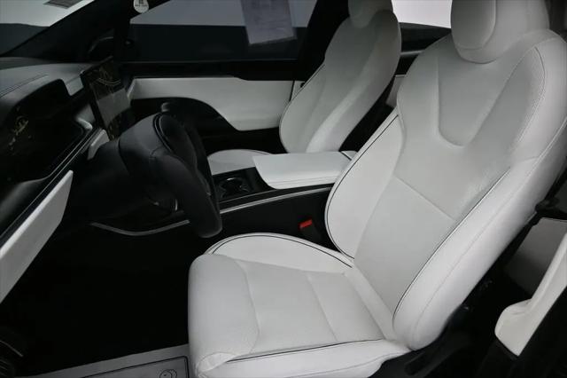 2023 Tesla Model X Plaid Tri Motor All-Wheel Drive