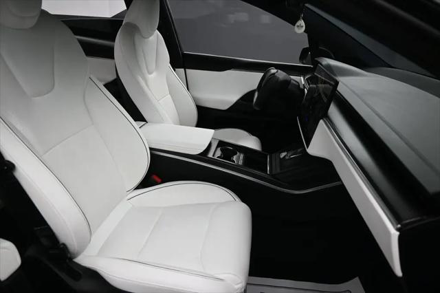 2023 Tesla Model X Plaid Tri Motor All-Wheel Drive