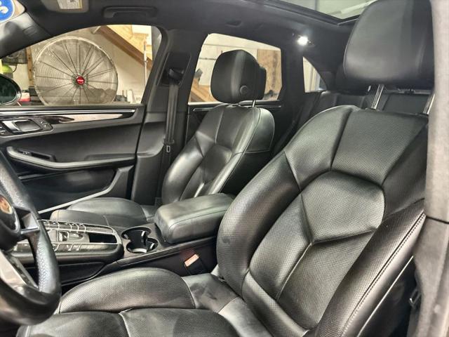 2017 Porsche Macan S