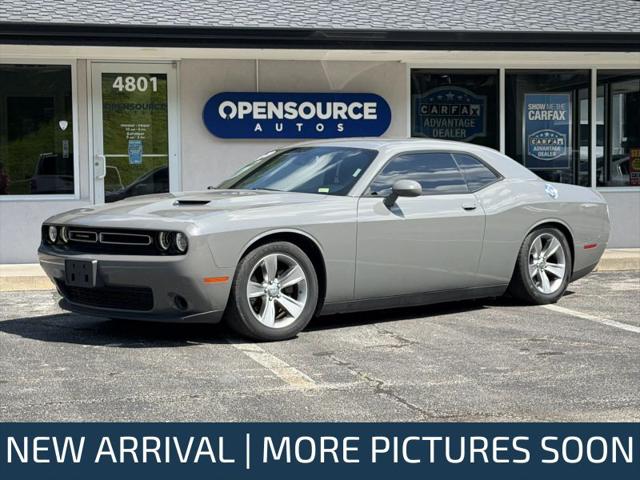 2017 Dodge Challenger SXT for sale in Mission, KS