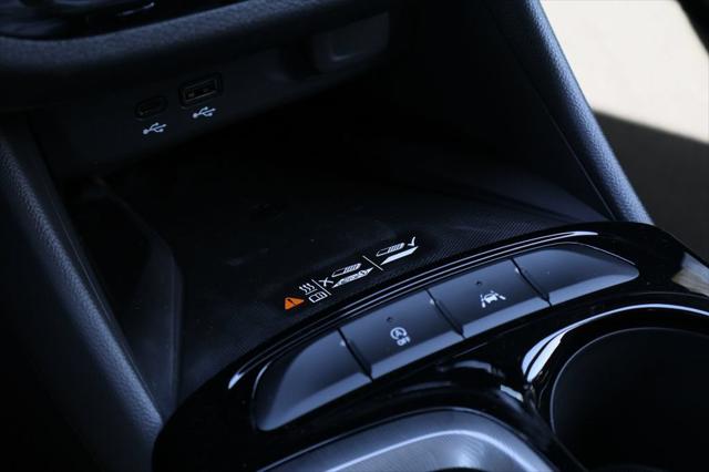 2026 Buick NV Sport Touring FWD