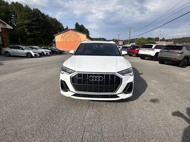 2025 Audi Q3 Premium 45 TFSI S line quattro Tiptronic