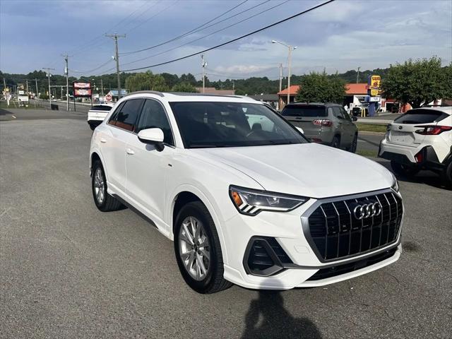 2025 Audi Q3 Premium 45 TFSI S line quattro Tiptronic