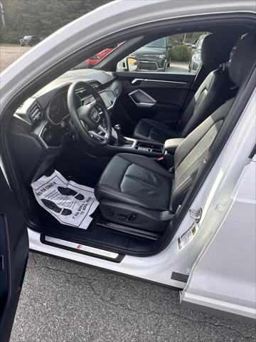 2025 Audi Q3 Premium 45 TFSI S line quattro Tiptronic