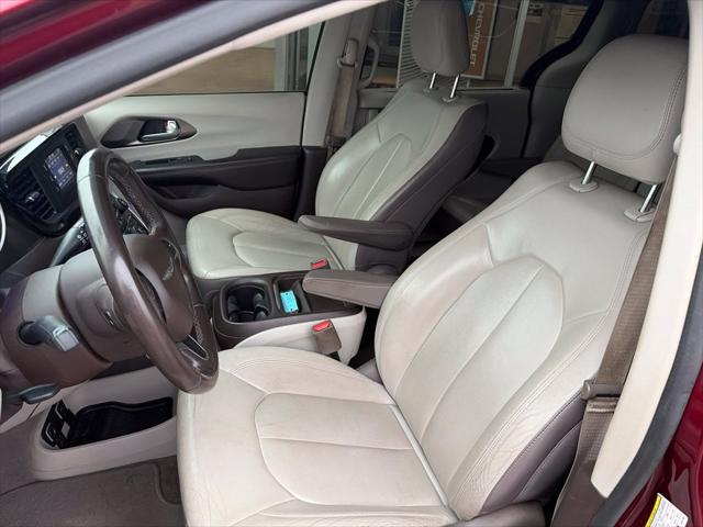 2017 Chrysler Pacifica Touring-L